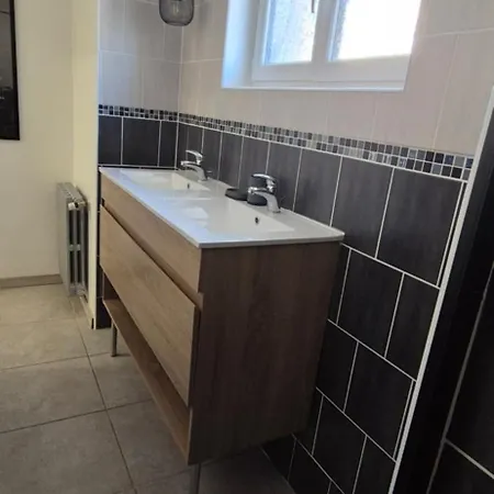 Le Cocon De Mila Appartement Uzer  Buitenkant foto